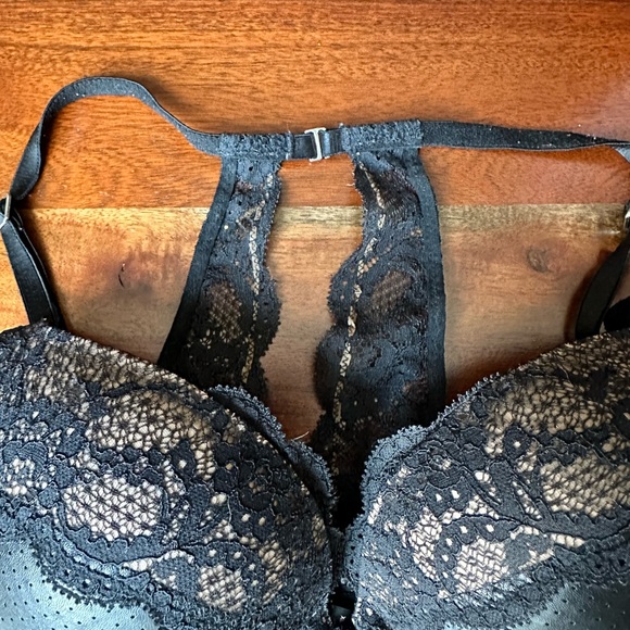Victoria's Secret Bombshell Plunge Bra Black Leather Lace High Back Razorback - Picture 9 of 9
